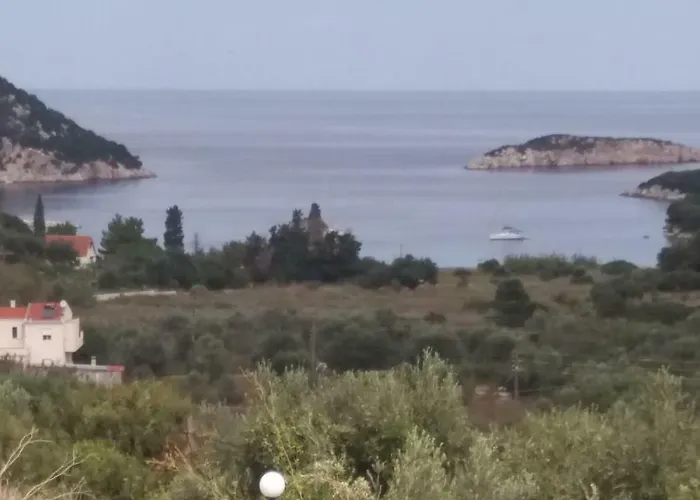 North Paradise アパート *